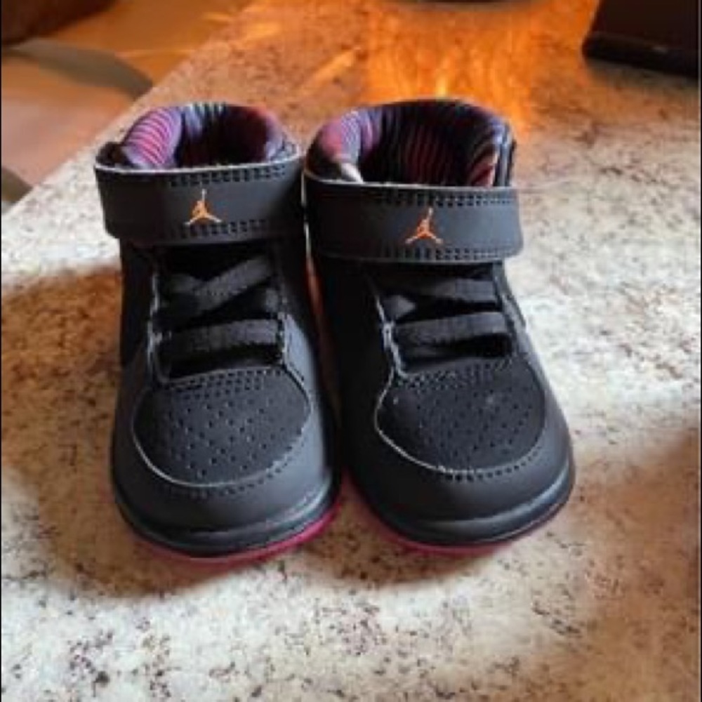 Baby girl Jordan’s size 4